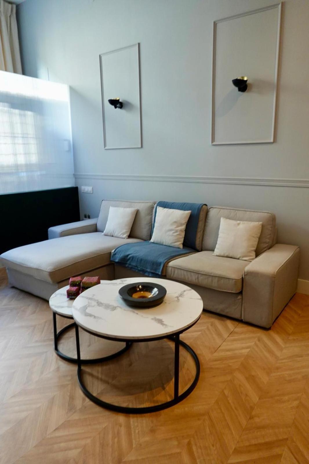 Peral Boutique Apartaments Sevilla Eksteriør billede