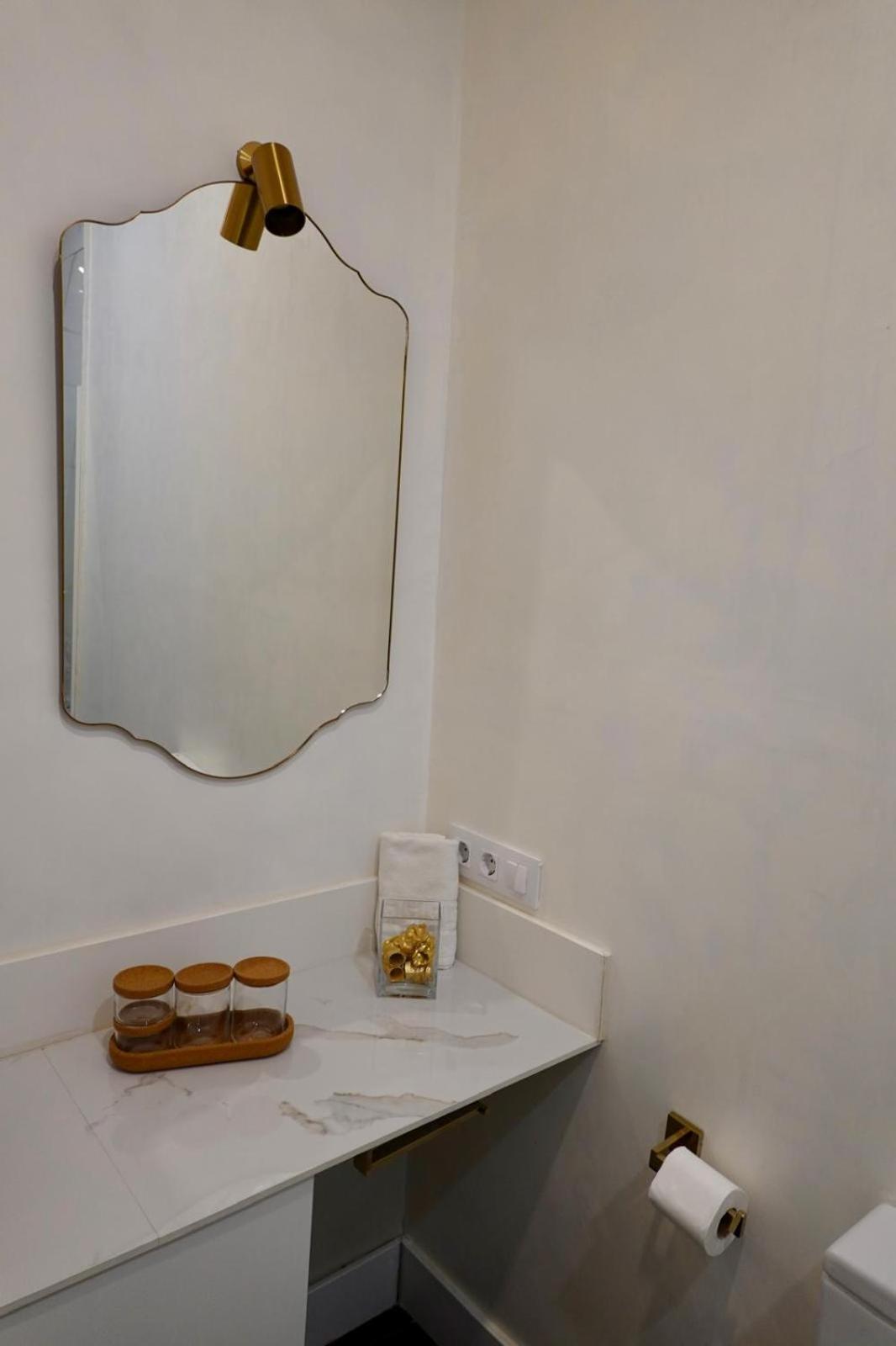 Peral Boutique Apartaments Sevilla Eksteriør billede